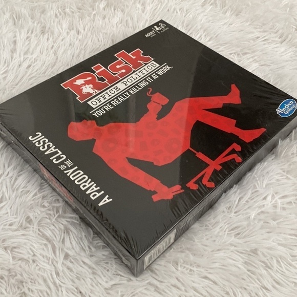 Risk - office politics board game - Picture 7 of 7